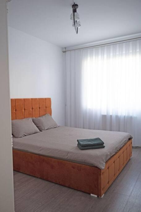Eliza'S Apartment By Oasis Homes Oradea Bagian luar foto