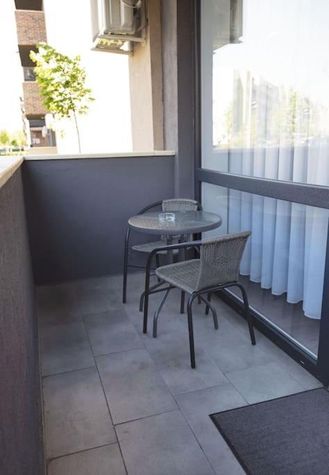 Eliza'S Apartment By Oasis Homes Oradea Bagian luar foto